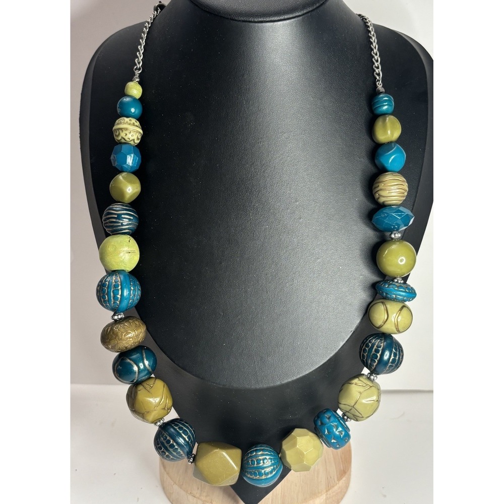 Chunky Acrylic Bead Necklace 33.5" Teal Green Silver Tone Boho Statement